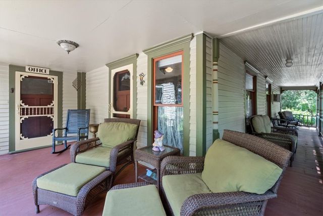 5 Summit Street, Eureka Springs, AR 72632