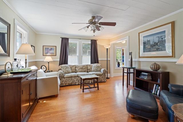 5 Summit Street, Eureka Springs, AR 72632