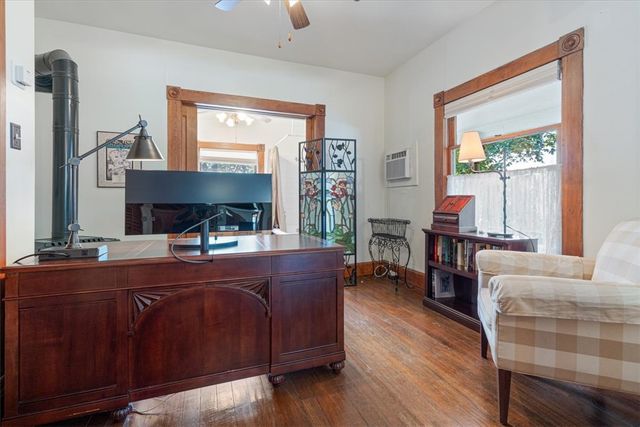 5 Summit Street, Eureka Springs, AR 72632