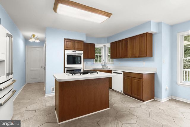 1003 SUMMER SWEET LN, Mount Airy, MD 21771