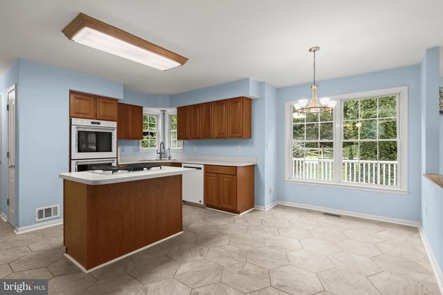 1003 SUMMER SWEET LN, Mount Airy, MD 21771
