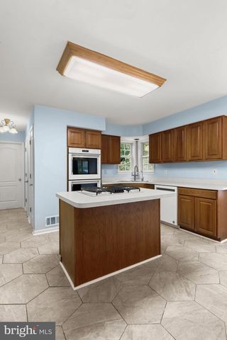 1003 SUMMER SWEET LN, Mount Airy, MD 21771