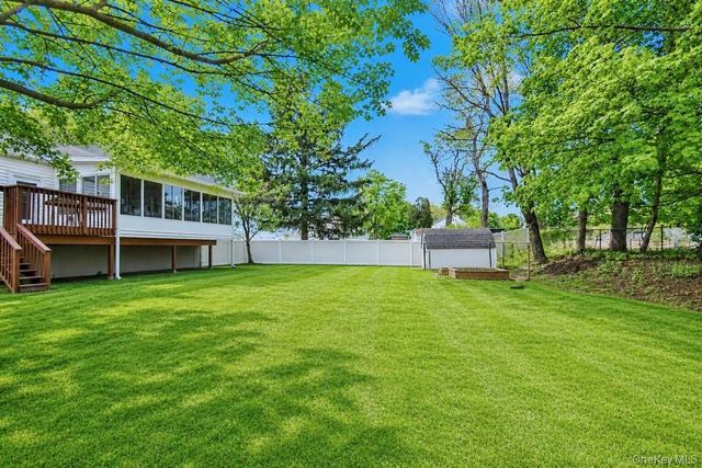 35 Sengstacken Drive, Stony Point, NY 10980