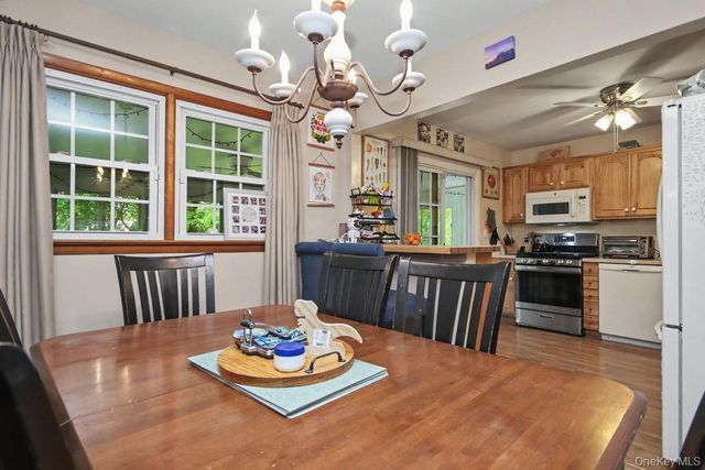 35 Sengstacken Drive, Stony Point, NY 10980