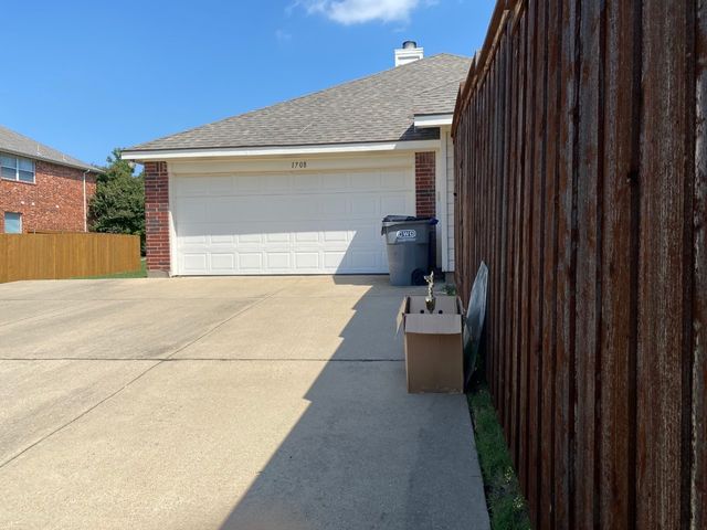 1708 Warm Springs Drive, Allen, TX 75002