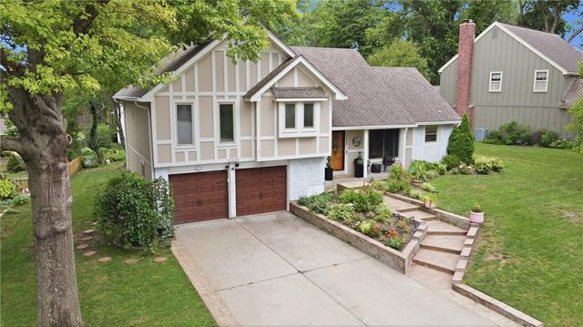 12823 W 82nd Street, Lenexa, KS 66215