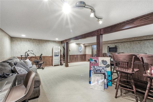 12823 W 82nd Street, Lenexa, KS 66215