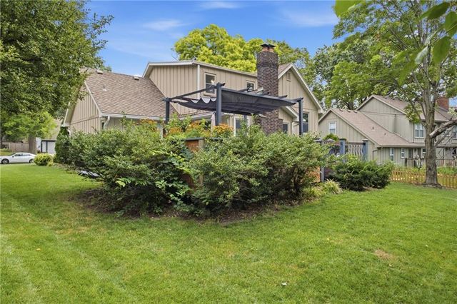 12823 W 82nd Street, Lenexa, KS 66215