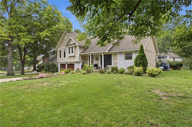 12823 W 82nd Street, Lenexa, KS 66215