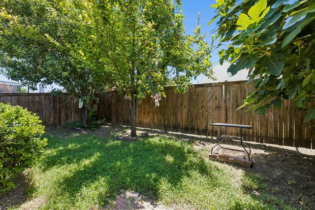 1115 Dickenson Drive, Melissa, TX 75454