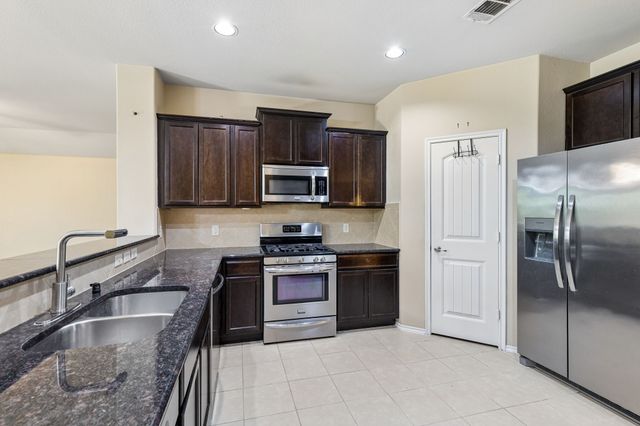 1115 Dickenson Drive, Melissa, TX 75454