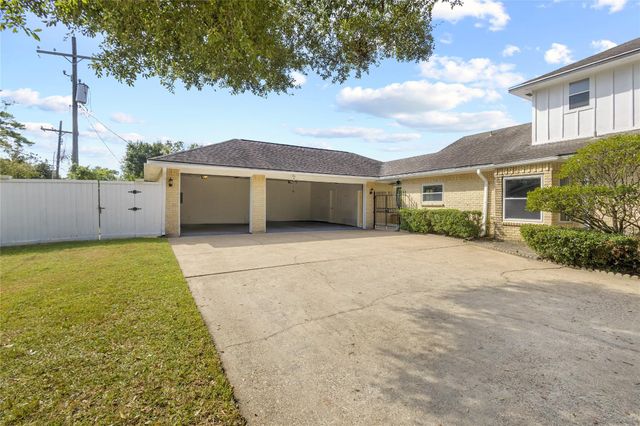 4495 Thomas Lane, Beaumont, TX 77706