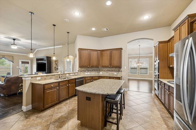 21603 Albertine Drive, Tomball, TX 77377