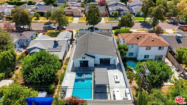 5735 Saloma Avenue, Los Angeles, CA 91411