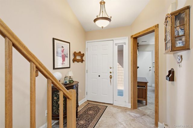 128 Scarlett Drive, Commack, NY 11725