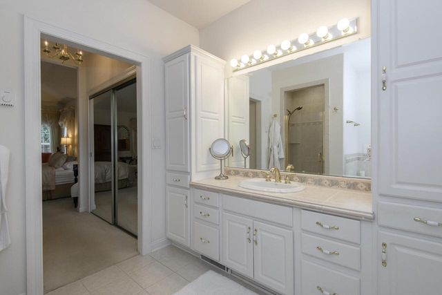 W291N4273 Prairie Wind CIRCLE N, Pewaukee, WI 53072