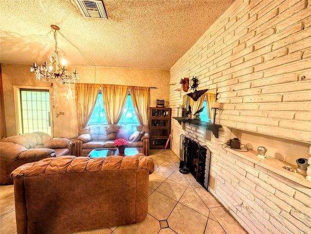 169 Palmetto Dr, Miami Springs, FL 33166