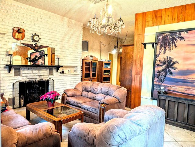 169 Palmetto Dr, Miami Springs, FL 33166