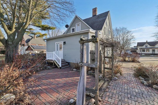 308 S 4th W Street, Fort Atkinson, WI 53538