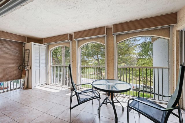 7370 Orangewood Lane 302, Boca Raton, FL 33433