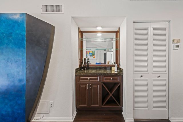 7370 Orangewood Lane 302, Boca Raton, FL 33433