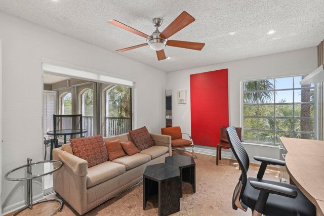 7370 Orangewood Lane 302, Boca Raton, FL 33433