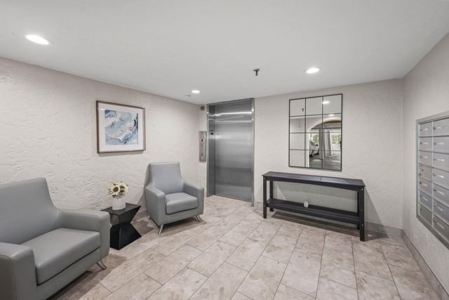 7370 Orangewood Lane 302, Boca Raton, FL 33433