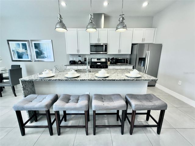 7498 SUNVILLE AVENUE, Kissimmee, FL 34747