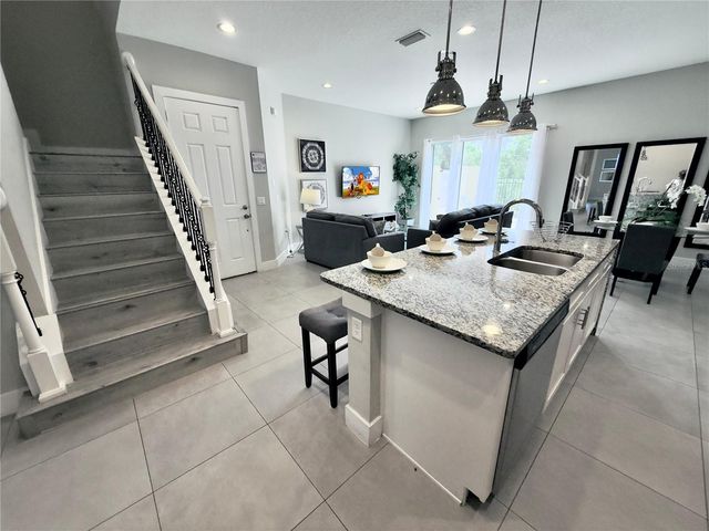 7498 SUNVILLE AVENUE, Kissimmee, FL 34747