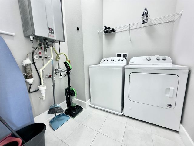 7498 SUNVILLE AVENUE, Kissimmee, FL 34747