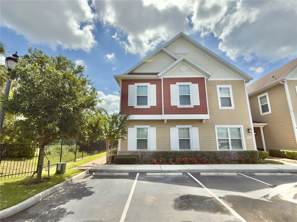 7498 SUNVILLE AVENUE, Kissimmee, FL 34747