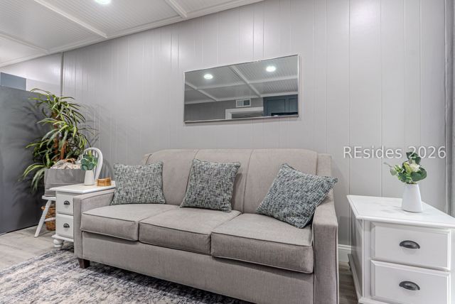 21 Lagoon Rd Apt B1F, Hilton Head Island, SC 29928
