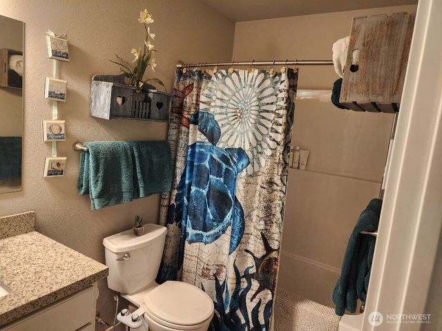 801 Mount Olympus Avenue SE, Ocean Shores, WA 98569