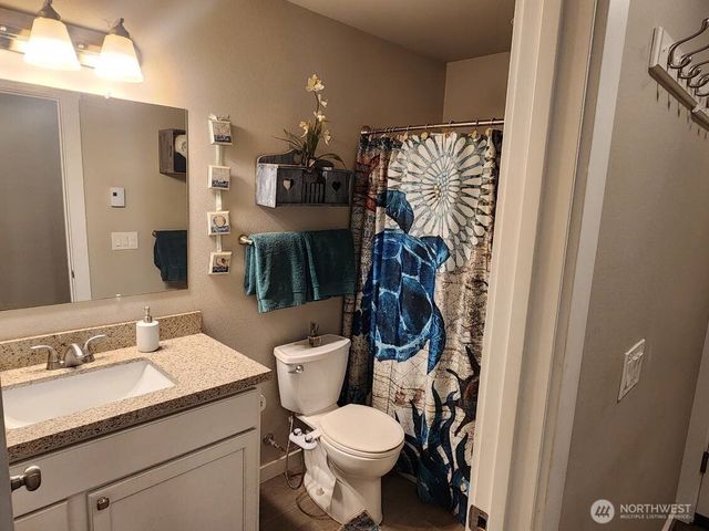 801 Mount Olympus Avenue SE, Ocean Shores, WA 98569