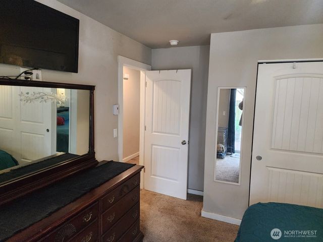 801 Mount Olympus Avenue SE, Ocean Shores, WA 98569