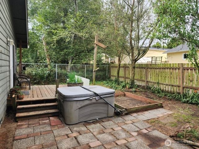 801 Mount Olympus Avenue SE, Ocean Shores, WA 98569