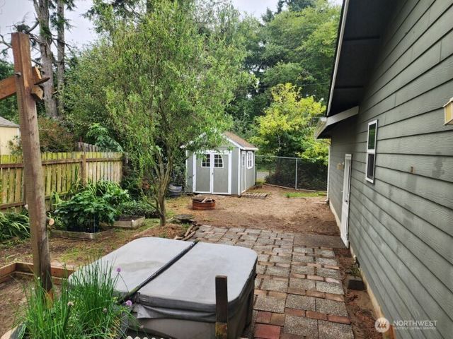 801 Mount Olympus Avenue SE, Ocean Shores, WA 98569