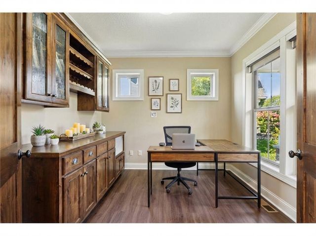 22 Leaf Wing Drive, North Oaks, MN 55127