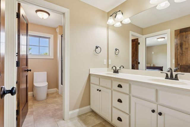 22 Leaf Wing Drive, North Oaks, MN 55127