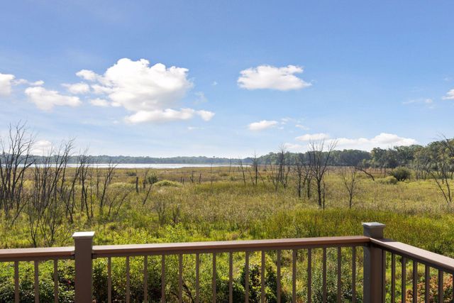 22 Leaf Wing Drive, North Oaks, MN 55127