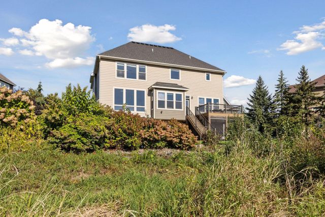 22 Leaf Wing Drive, North Oaks, MN 55127