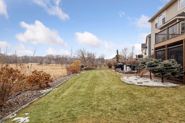 22 Leaf Wing Drive, North Oaks, MN 55127