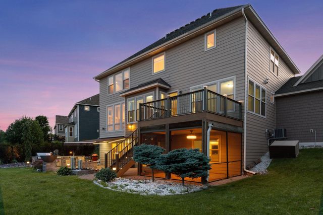22 Leaf Wing Drive, North Oaks, MN 55127