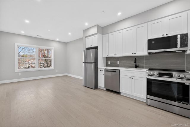 10 Market H, Wappingers Falls, NY 12590