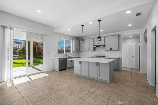 30479 White Fir Drive, Menifee, CA 92584