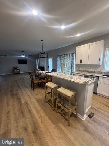 10342 FRIENDSHIP RD, Berlin, MD 21811