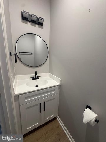 10342 FRIENDSHIP RD, Berlin, MD 21811