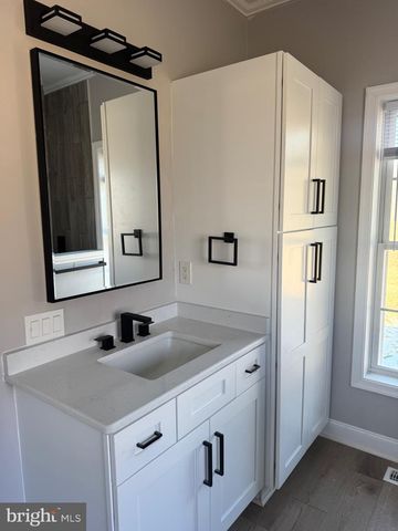 10342 FRIENDSHIP RD, Berlin, MD 21811