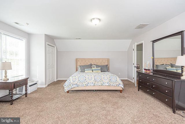 10342 FRIENDSHIP RD, Berlin, MD 21811