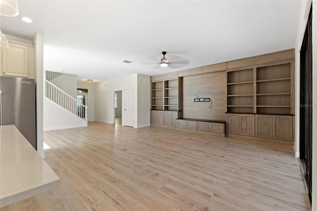 Image 15 of property listing at 1359 PALMETTO DUNES STREET, Davenport, FL 33896